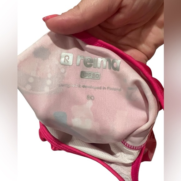 NWT Reima Girls Fish Swimsuit in pink in size 12-18 months - Picture 4 of 5